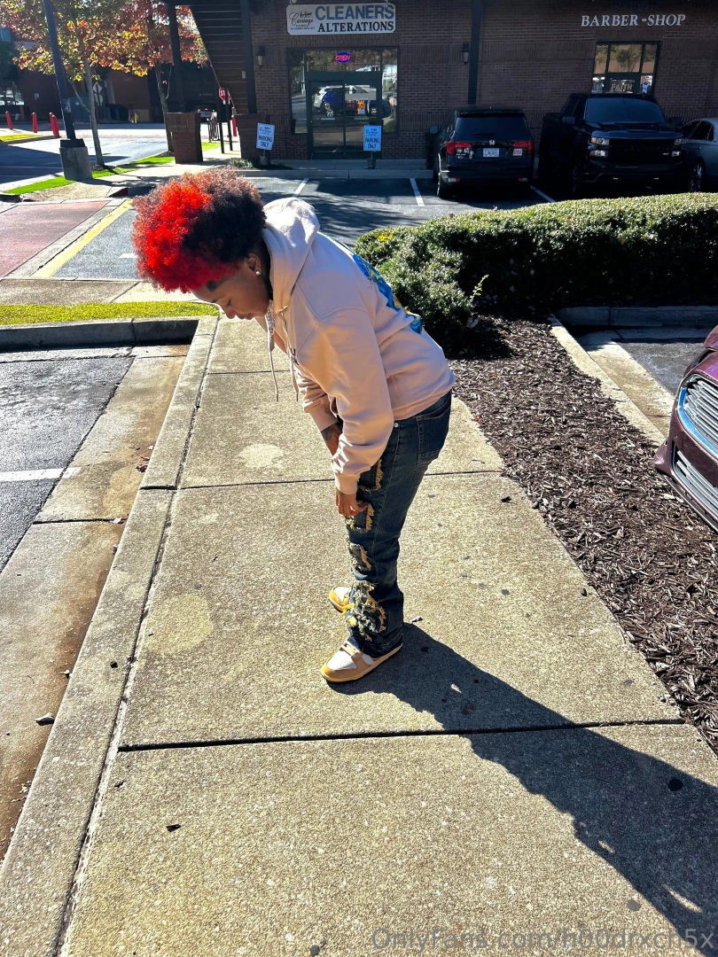 Get you a stud that can dress amp amp suck dick 
