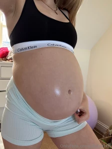 My belly looks so shiny