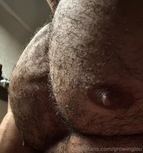 Sunday milk a few angles and throw backs of my slowly growing pecs part 5