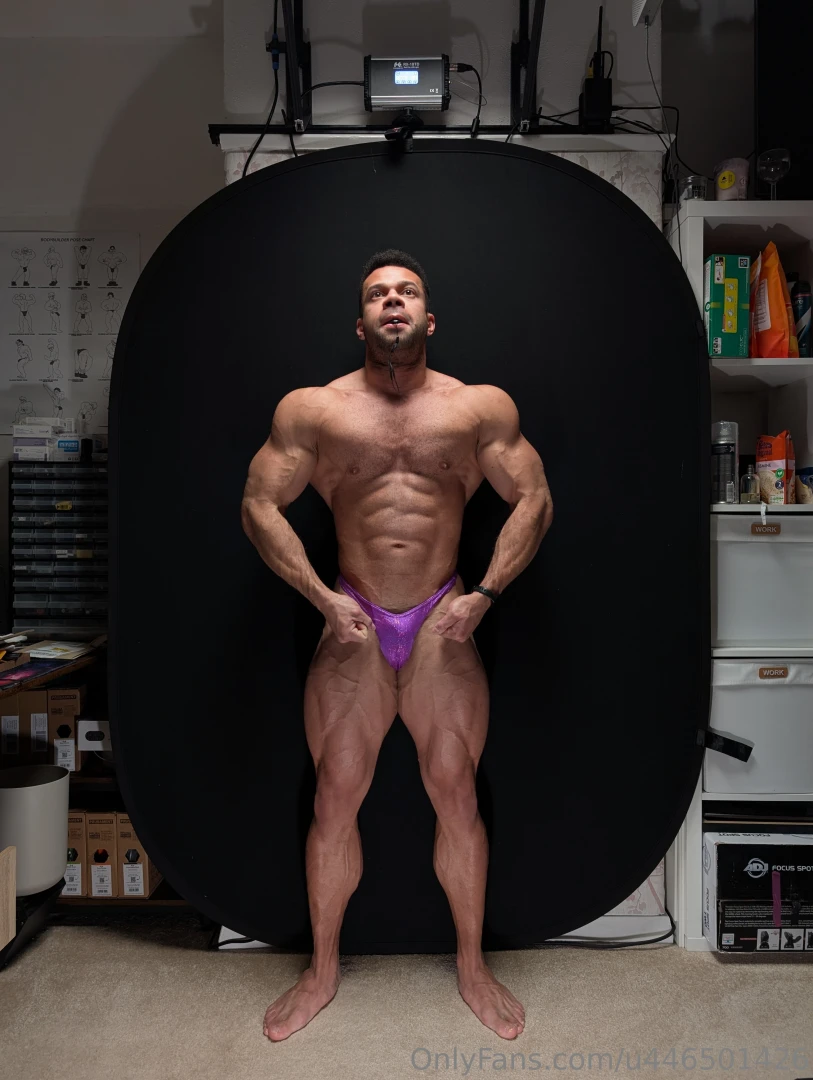 Time to grow grow grow make me struggle to walk from all the muscle part 1 