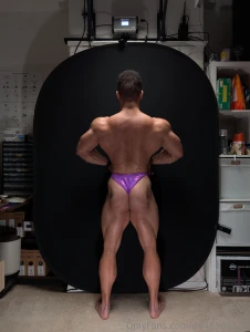 Time to grow grow grow make me struggle to walk from all the muscle