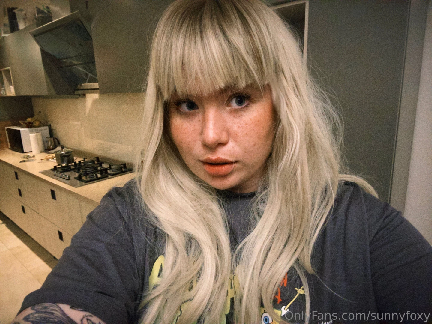 Hey loves what do you think of the blonde look i feel like a girl 