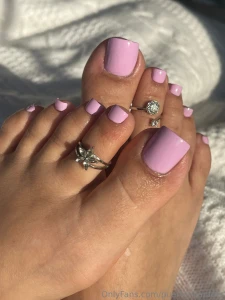 More closeups of this beautiful orchid color