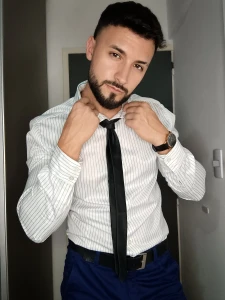 Being elegant is in fashion