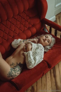 Want more me photo mowmimejker part 1