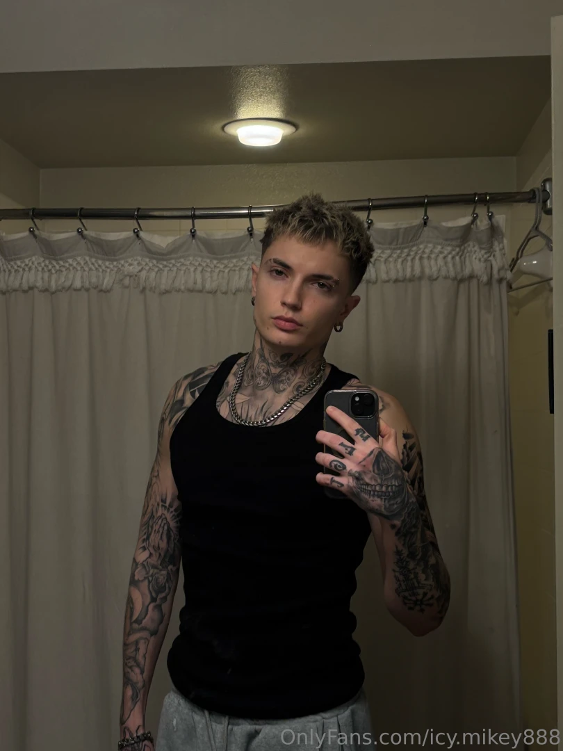 Come have some fun with me in my dms 