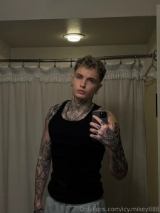 Come have some fun with me in my dms