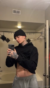 I look good in black and even better in your thoughts