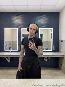 Fresh pump inked and ready to misbehave wanna see what happens when