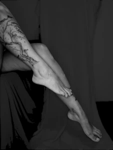 Long legs and delicious feet