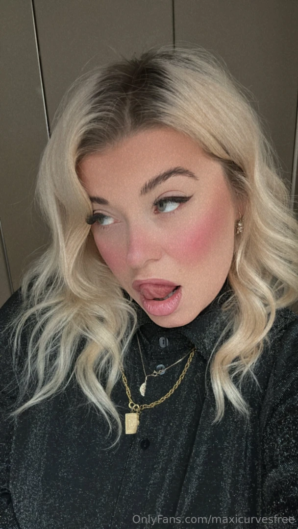 So lick it now lick it good lick this just like you should right now 