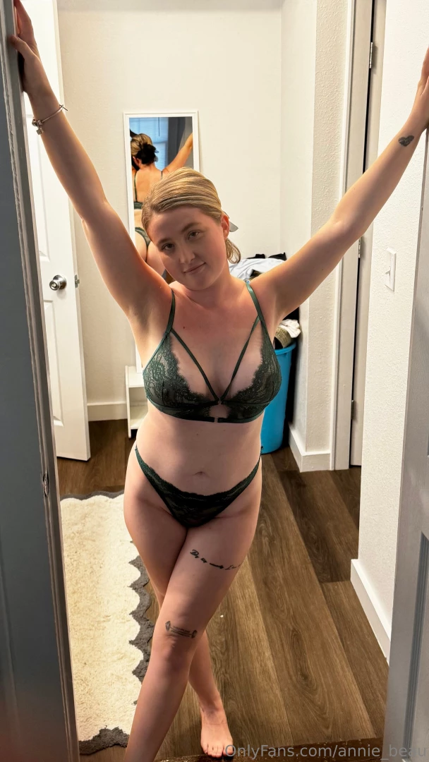 I look better in green 