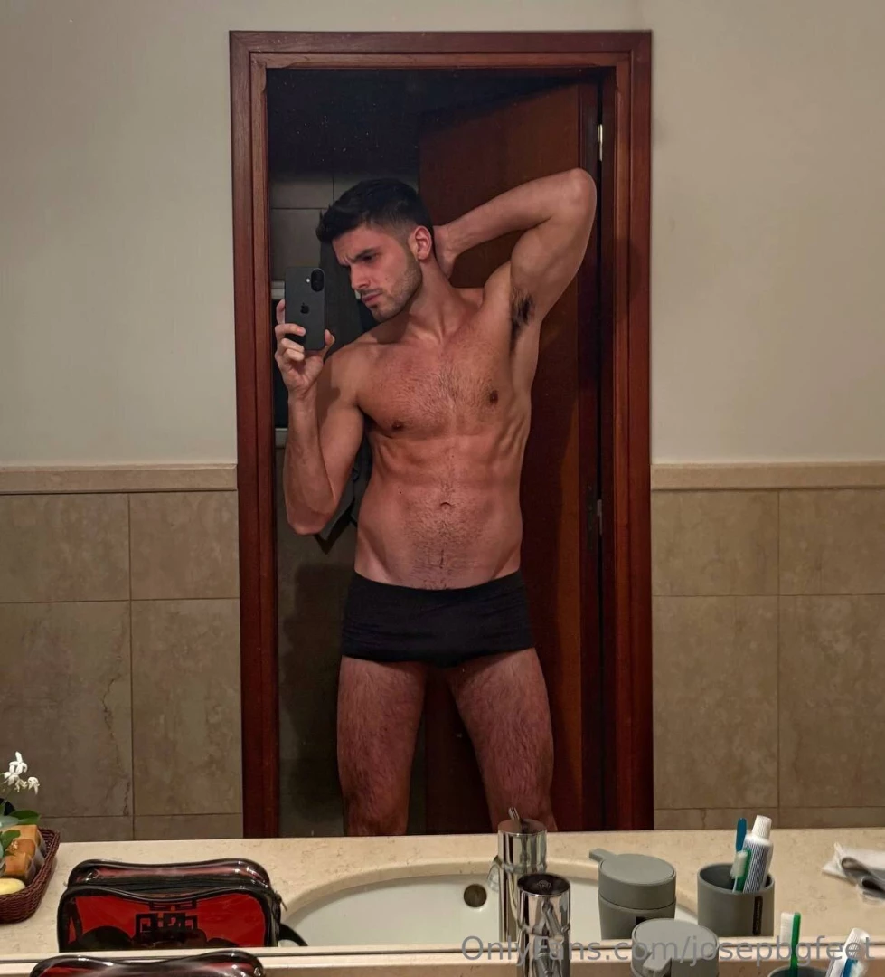 The sexyboy the sexyboy follow my friend for free today uncensored 