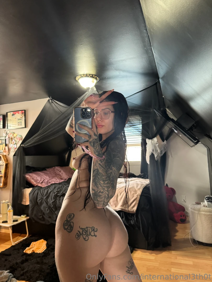 Freshly showered and ready for mischief - guys i m planning my 