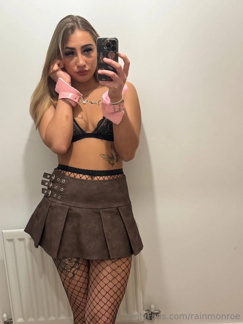 Cuffed amp ready to do everything you say 