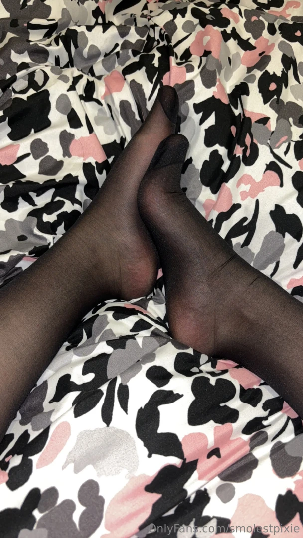 Nylons make you hard 
