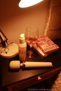 Who wants to see me play with myself these books make me so wet