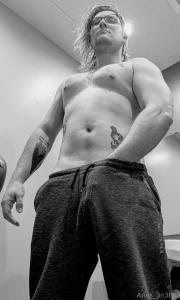 It s grey sweatpants season my loves part 1