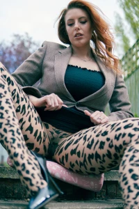 So maybe the best way to showcase these tights is to do it outside part 5