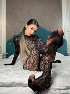 These little legs want to be in your big and strong hands