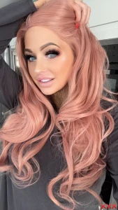 Let me see that pink tip