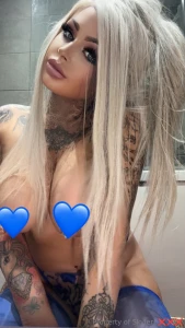 I m on this serious diet and i m on day two and i m craving chocolate