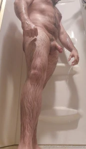 I love hot showers anyone else