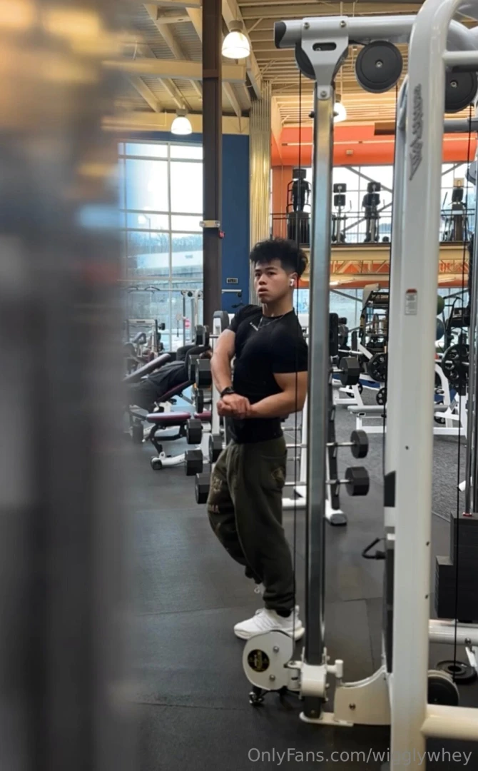 Jus practicing some poses any suggestions on how to make them hotter 