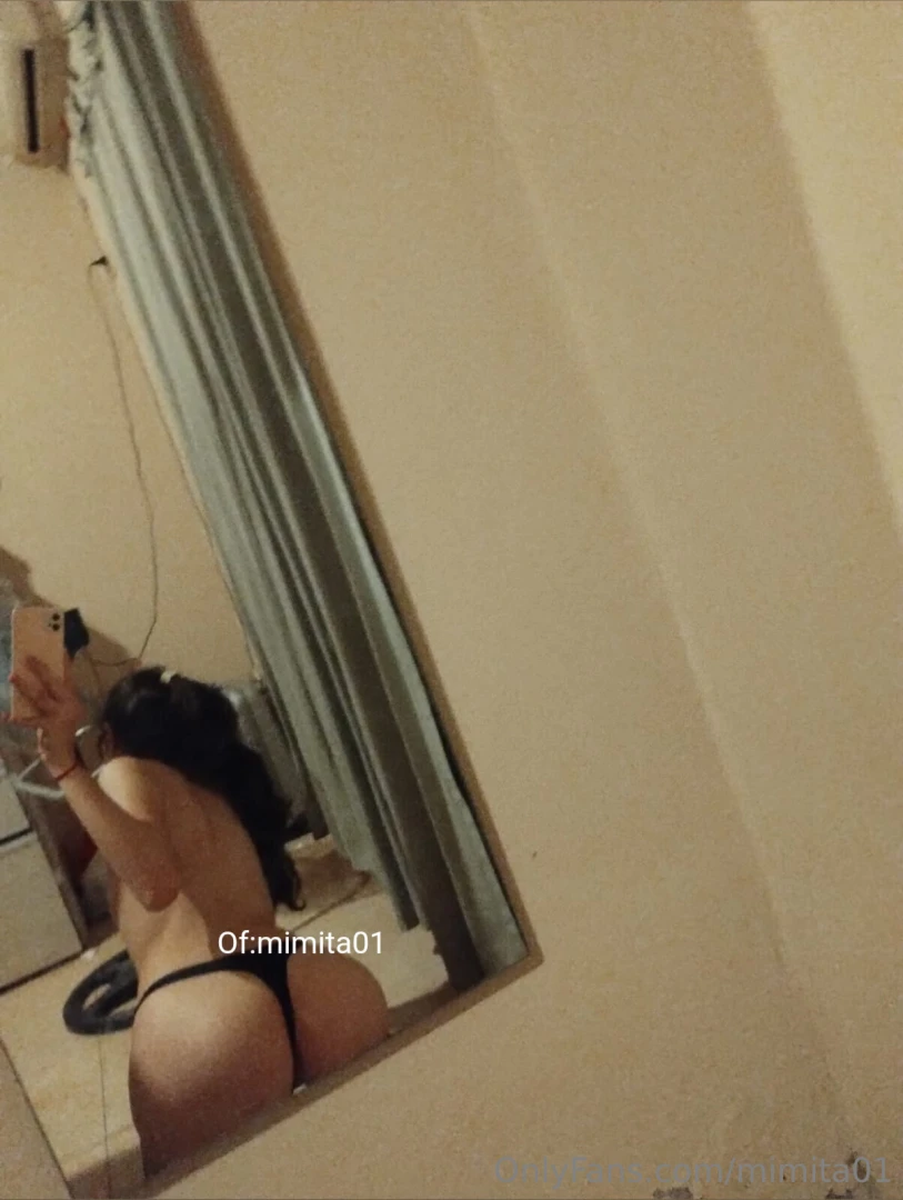 Hi love what do you think of these photos do you like my ass i have part 2 