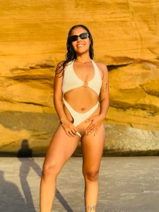 Disfrutando la playita part 1