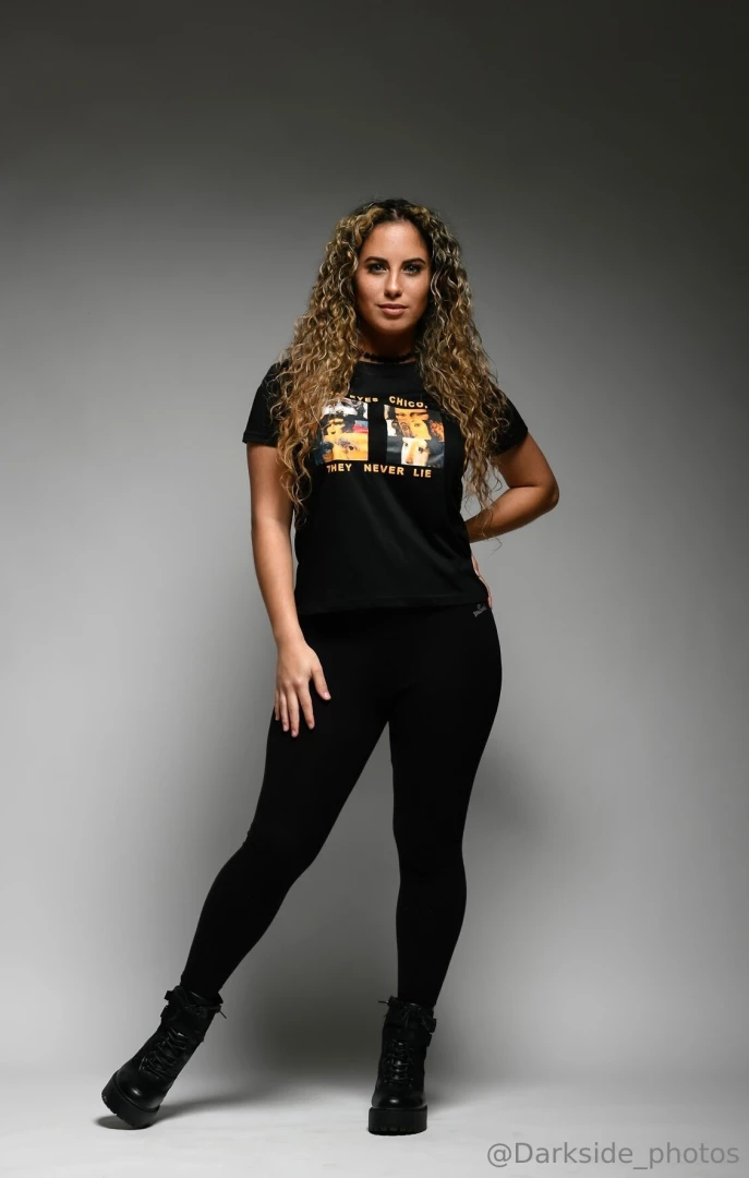 Should i keep posting more of this beautiful and sexy lady 