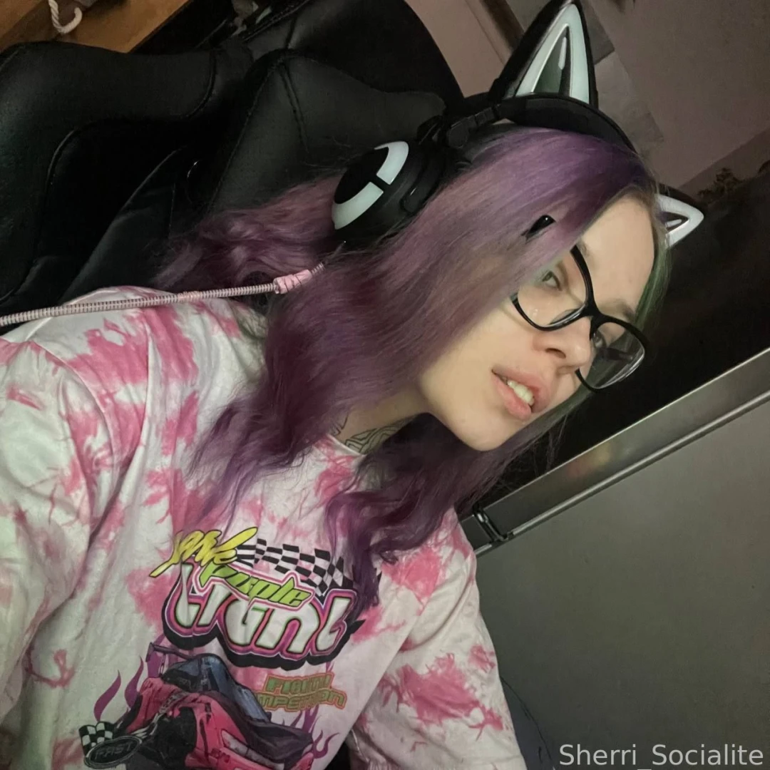 I m gonna game all day again probably been living a full-on hikikomori 