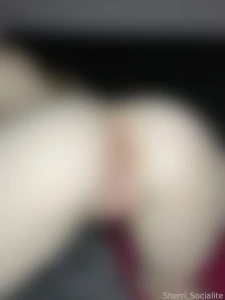 I m here without panties with a naked pussy and i m spreading it and part 1