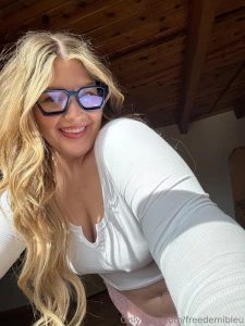 A lil nippy hehe demibleu