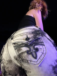 I got new jeans today i can t breathe in them part 1