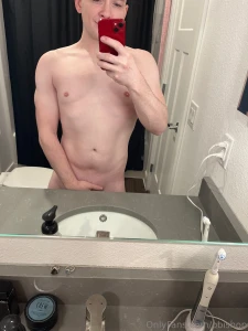 Dm me ask me anything you want i m not shy