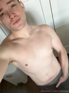 Hey everyone i just wanted to say today s my birthday i d love