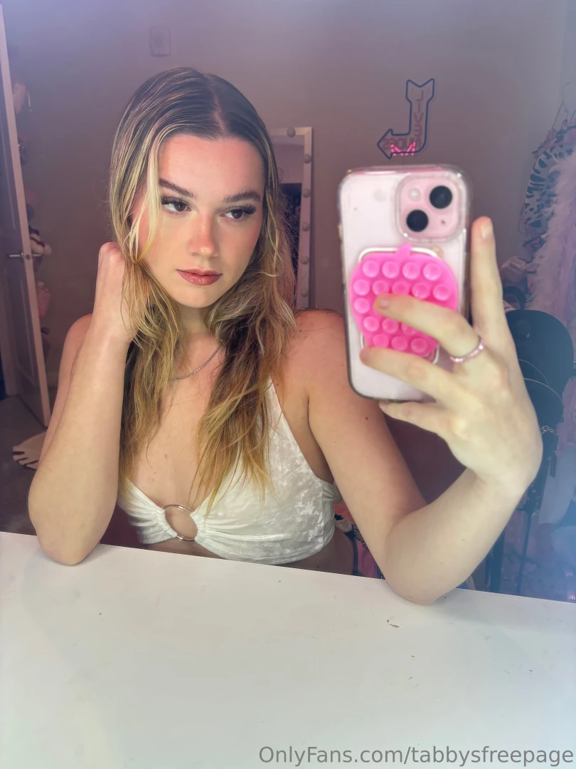 I ll smile for you if you join my vip https onlyfans com sexytabbyxo 