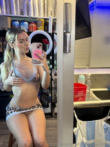 Sitting pretty but i m thinking filthy