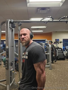 As much as i miss saying im 242 the look of a leaner 222 is so much