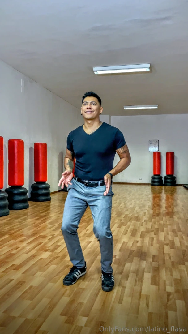 Dancing salsa chi vuole inparare 