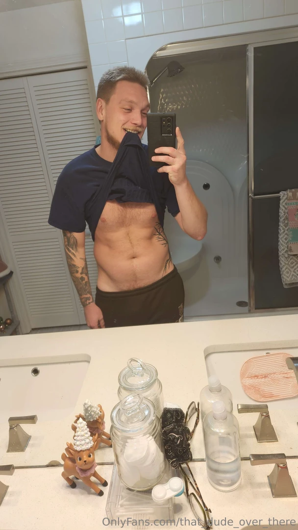 Hey baby hope you have a great monday be back in the gym tonight stay 