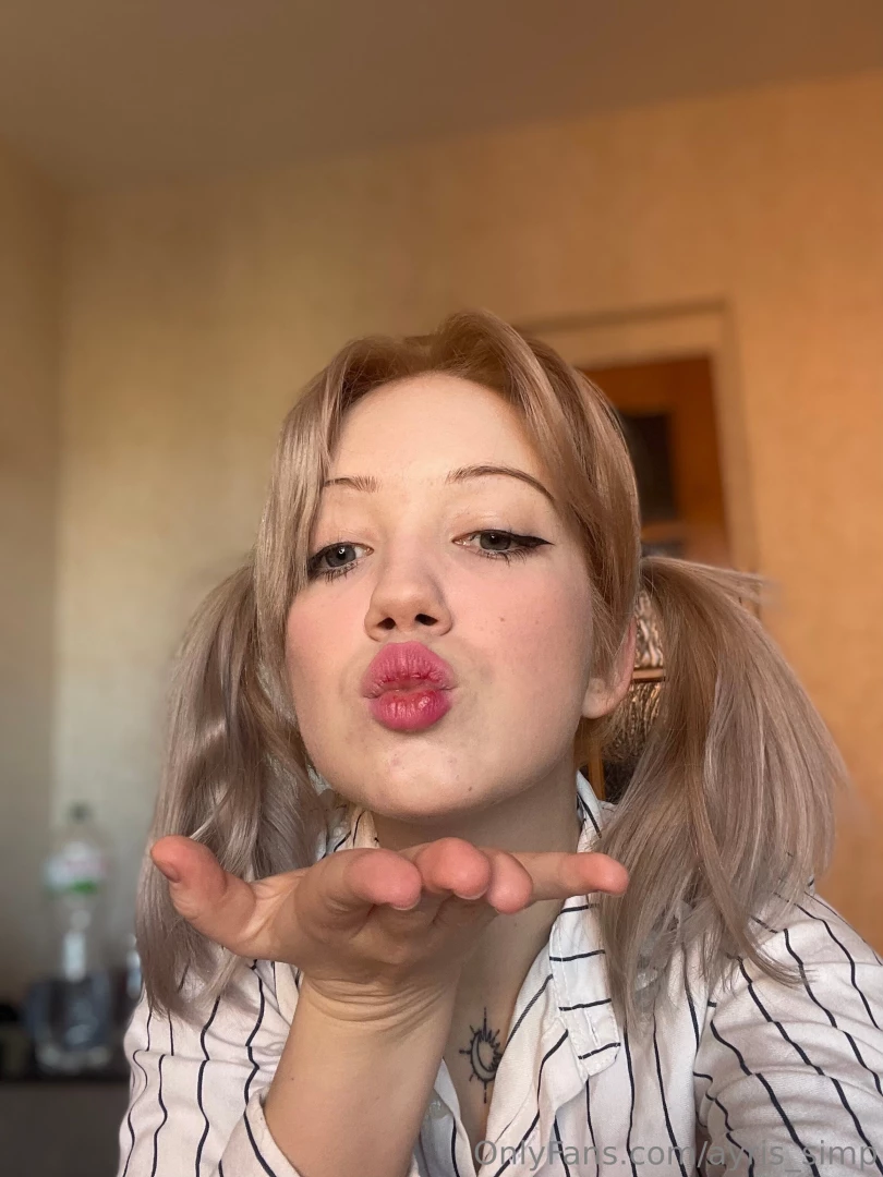 How many ways to show your love do you know i think wearing your 