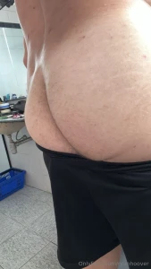 Does anyone like a white ass