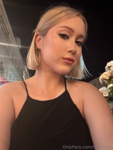 God i m obsessed with flowers their sweet smell drives me wild