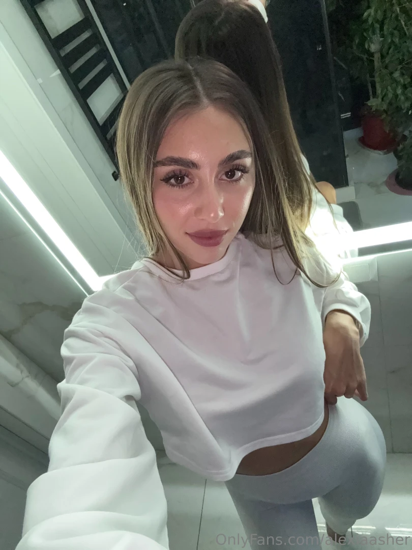 One of my favorite colors is white what s yours 