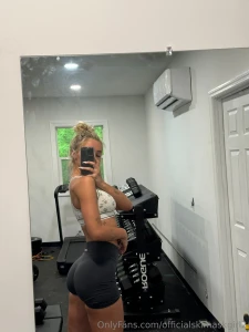 Gotta get that booty pump in