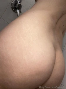 Voting for my butt how mother nature made it if you participate in part 2