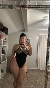 I been sitting on my new thick 9 inch dildo i think it finally fits