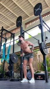 I got that good stuff that you want let me be your pusher pusher